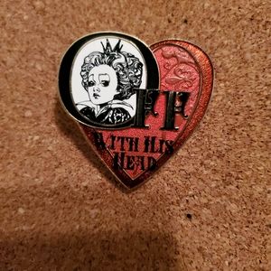 Red Queen Disney pin
